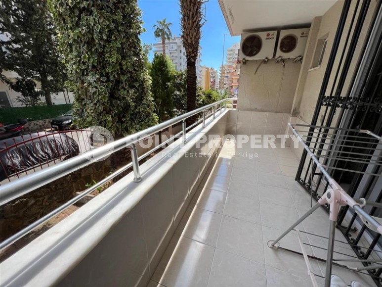 Affordable apartment with two bedrooms, on the 1st floor in the center of Mahmutlar-id-7752-photo-11