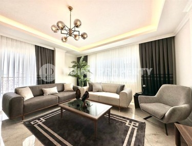 Stylish two-level apartment with modern design, in the center of the popular area of Alanya - Mahmutlar-id-7754-photo-2