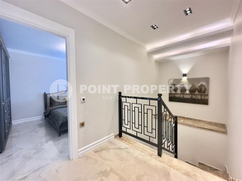 Stylish two-level apartment with modern design, in the center of the popular area of Alanya - Mahmutlar-id-7754-photo-10