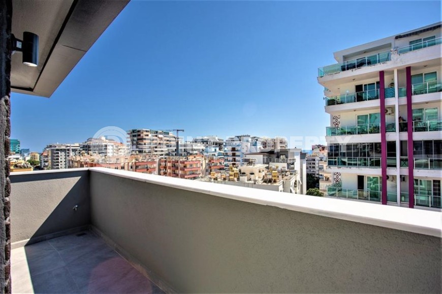 Stylish two-level apartment with modern design, in the center of the popular area of Alanya - Mahmutlar-id-7754-photo-17