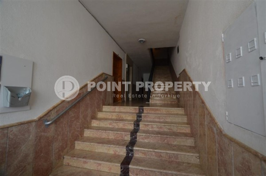 Three-room apartment, 115 m², with a separate kitchen in an urban house in the center of Alanya-id-1599-photo-9
