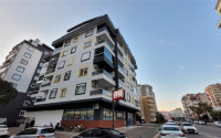 Three-room apartment, 110m², 150m from the sea in the center of Mahmutlar, Alanya-id-1601-photo-1