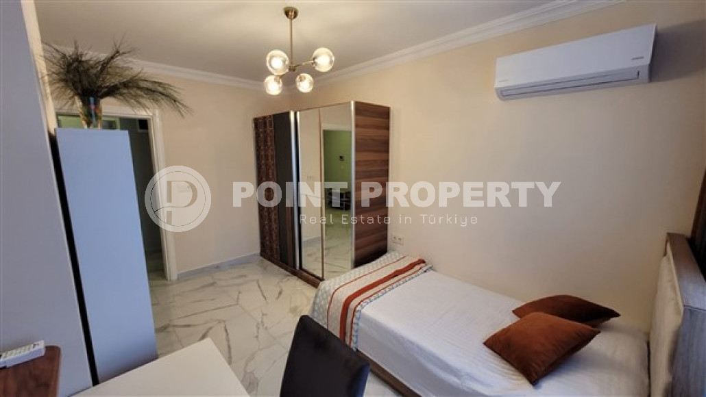 Three-room apartment, 110m², 150m from the sea in the center of Mahmutlar, Alanya-id-1601-photo-8