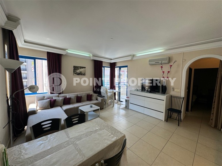 Small 1+1 apartment 50 meters from the famous Cleopatra Beach, in the center of Alanya-id-7751-photo-2