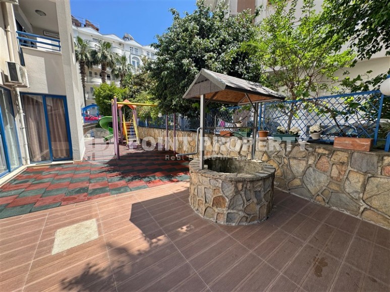 Small 1+1 apartment 50 meters from the famous Cleopatra Beach, in the center of Alanya-id-7751-photo-14