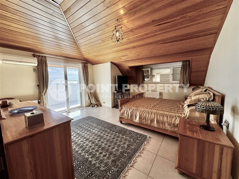 Large two-level apartment 6+1 on the 8th floor with an attic, in a comfortable residential complex built in 2012-id-7772-photo-8