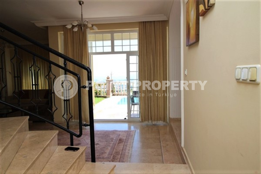 Частная вилла 3+1, 220м², в районе Алании – Каргыджак. в знаменитом комплексе - Gold City-id-1602-фото-2