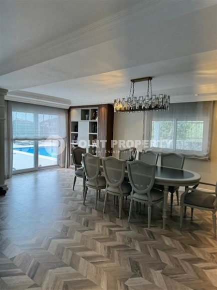 Двухэтажная вилла с бассейном и просторным садовым участком, площадью 1000 м2, в спокойном районе Аланьи - Верхняя Оба-id-7777-фото-5