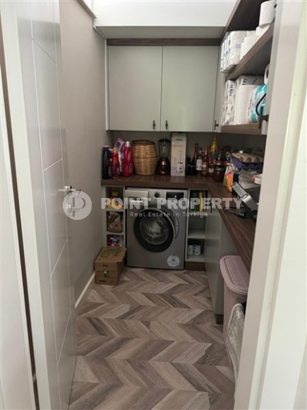 Двухэтажная вилла с бассейном и просторным садовым участком, площадью 1000 м2, в спокойном районе Аланьи - Верхняя Оба-id-7777-фото-19