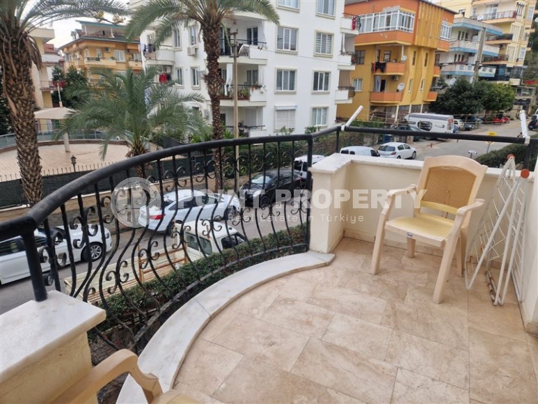 Affordable 2+1 apartment 250 meters from the sea, two minutes walk from the center of Alanya-id-7779-photo-12