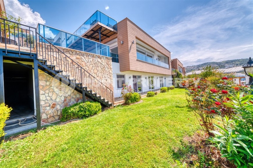 Stylish, atmospheric villa with a modern design, in a landscaped cottage town with a rich internal infrastructure-id-7780-photo-2