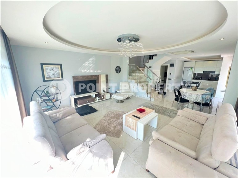 Просторная двухуровневая квартира 3+1, общей площадью 150 м2, с возможностью получения гражданства Турции-id-7783-фото-2