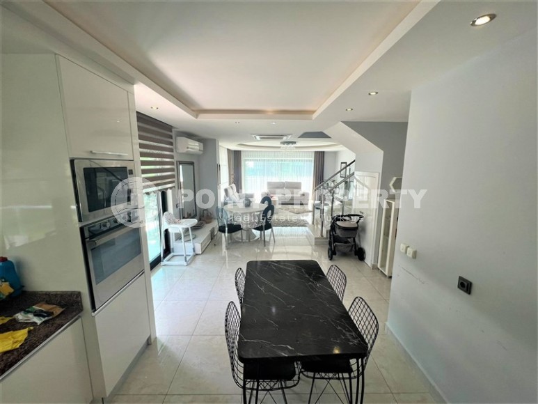 Просторная двухуровневая квартира 3+1, общей площадью 150 м2, с возможностью получения гражданства Турции-id-7783-фото-3