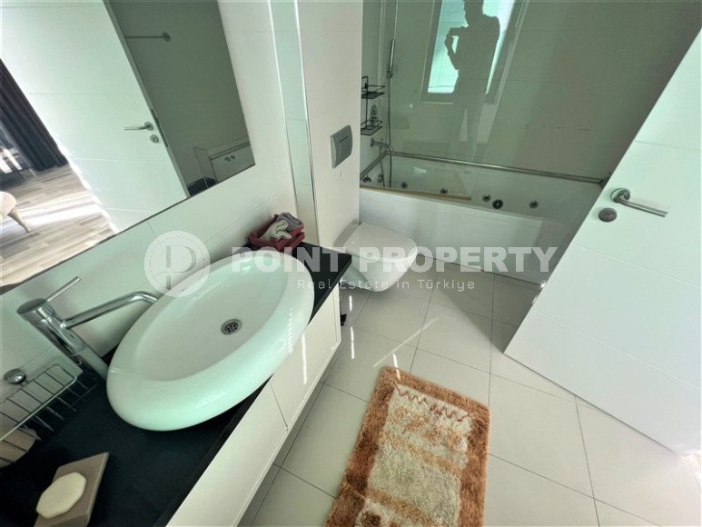 Просторная двухуровневая квартира 3+1, общей площадью 150 м2, с возможностью получения гражданства Турции-id-7783-фото-9