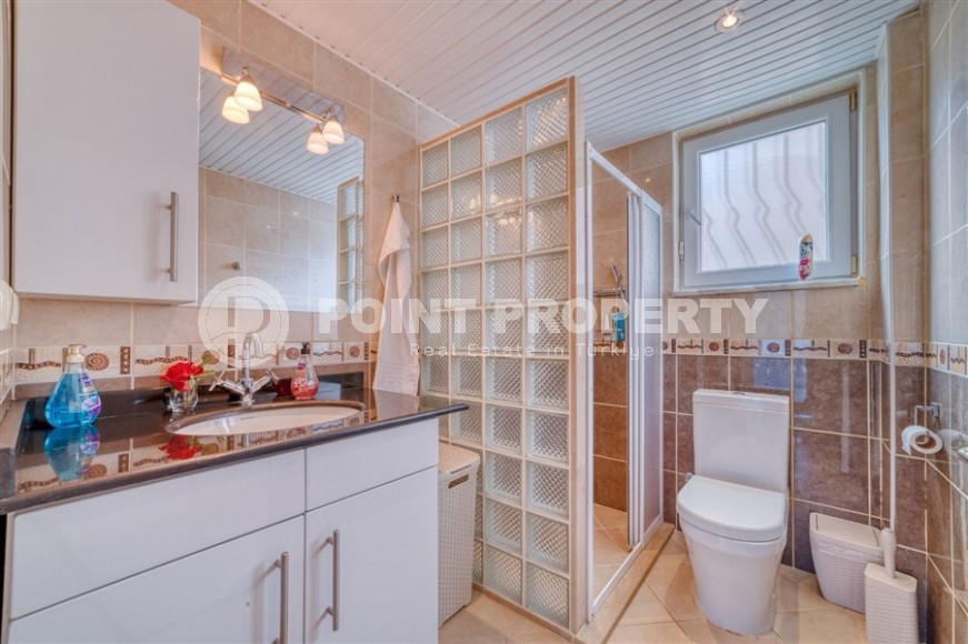 Комфортабельная вилла 3+1 с видом на море, в зеленом, экологически чистом районе Аланьи - Тепе-id-7785-фото-16