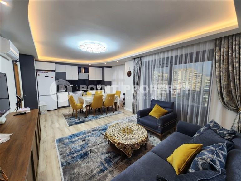 Благоустроенная квартира с современным дизайном в 150 метрах от моря, в центре популярного района Аланьи - Махмутлар-id-7789-фото-2