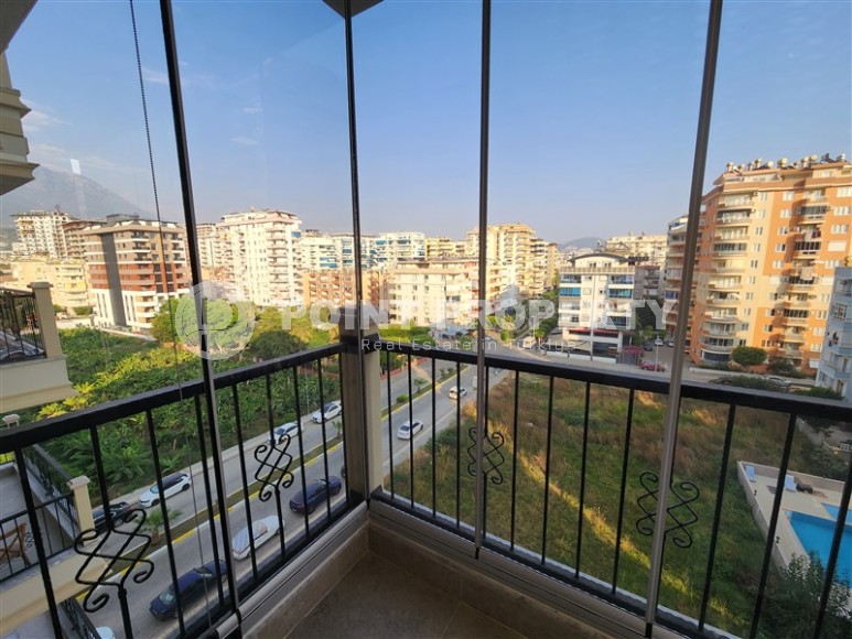 Благоустроенная квартира с современным дизайном в 150 метрах от моря, в центре популярного района Аланьи - Махмутлар-id-7789-фото-10