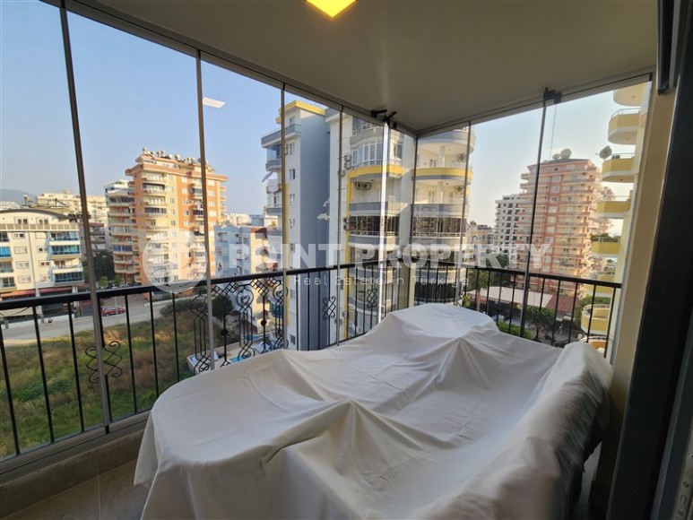 Благоустроенная квартира с современным дизайном в 150 метрах от моря, в центре популярного района Аланьи - Махмутлар-id-7789-фото-11