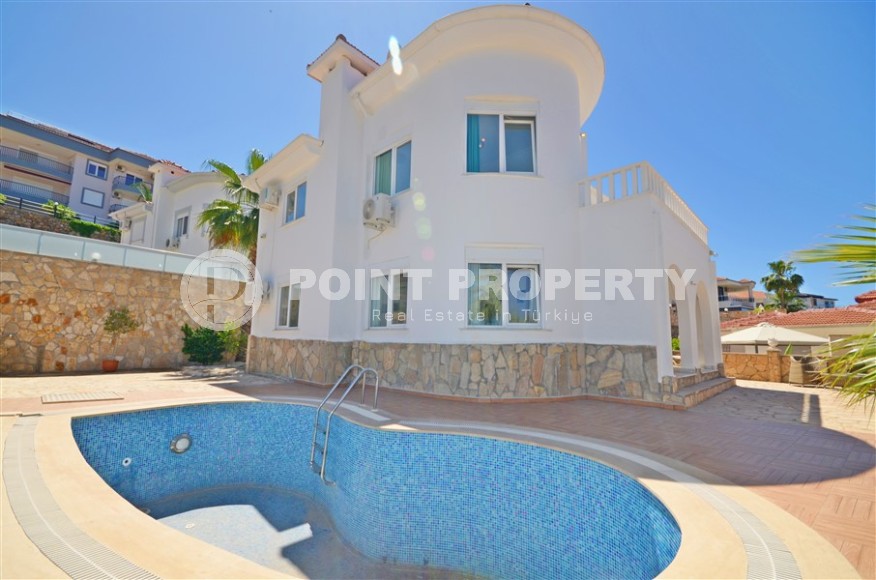 Atmospheric villa with sea and mountain views in a picturesque, ecologically clean area of Alanya - Kargicak-id-7791-photo-3