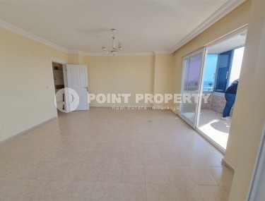 Apartment 2+1 on the first line from the sea, in the center of the modern area of Alanya - Mahmutlar-id-7794-photo-4