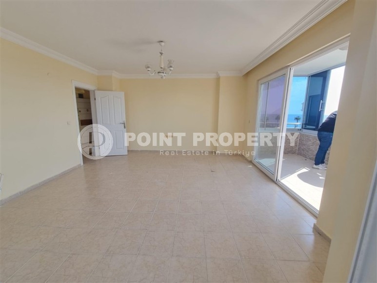 Apartment 2+1 on the first line from the sea, in the center of the modern area of Alanya - Mahmutlar-id-7794-photo-4