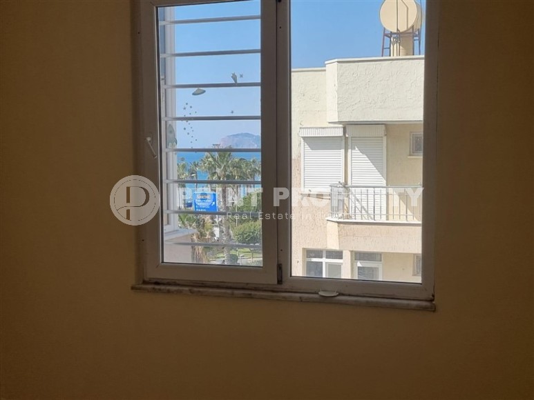 Apartment 2+1 on the first line from the sea, in the center of the modern area of Alanya - Mahmutlar-id-7794-photo-7