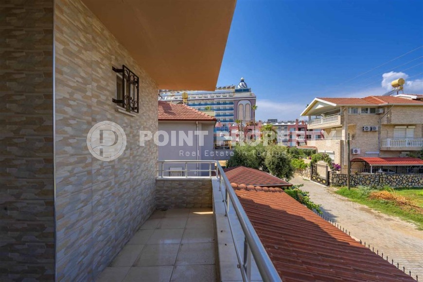 Симпатичный трехэтажный дом 2002 года постройки в 100 метрах от моря, в живописном районе Аланьи - Конаклы-id-7795-фото-15