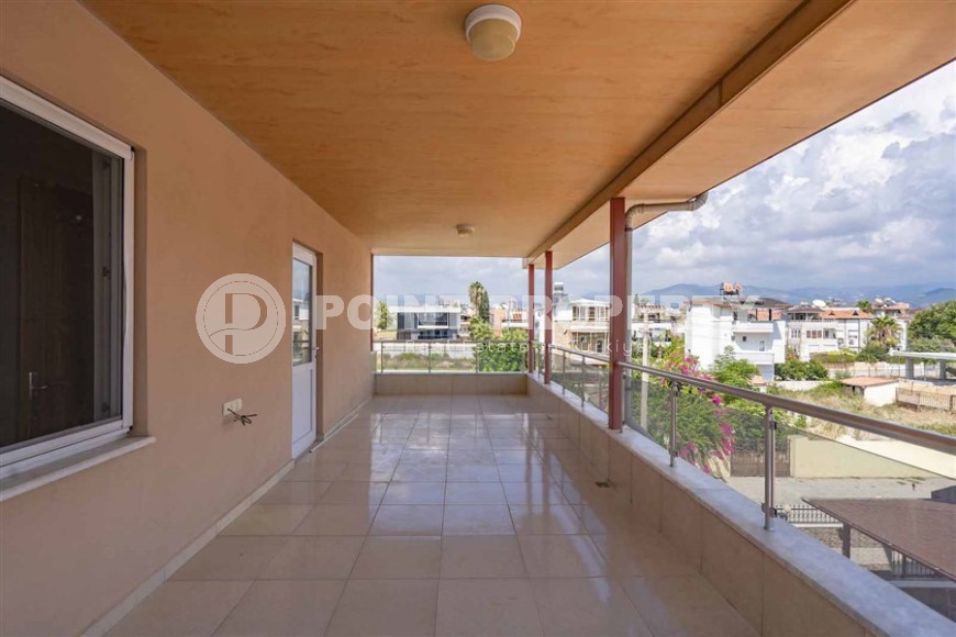 Симпатичный трехэтажный дом 2002 года постройки в 100 метрах от моря, в живописном районе Аланьи - Конаклы-id-7795-фото-16