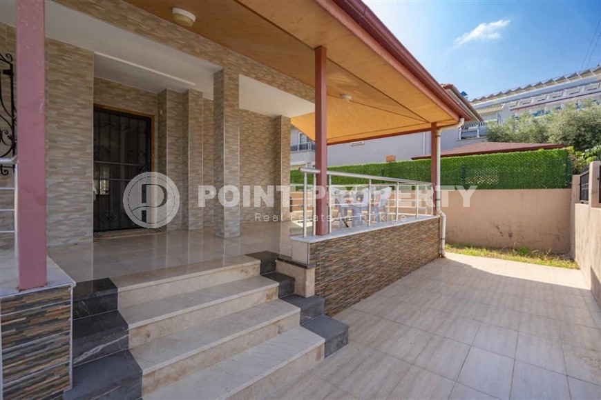 Симпатичный трехэтажный дом 2002 года постройки в 100 метрах от моря, в живописном районе Аланьи - Конаклы-id-7795-фото-18