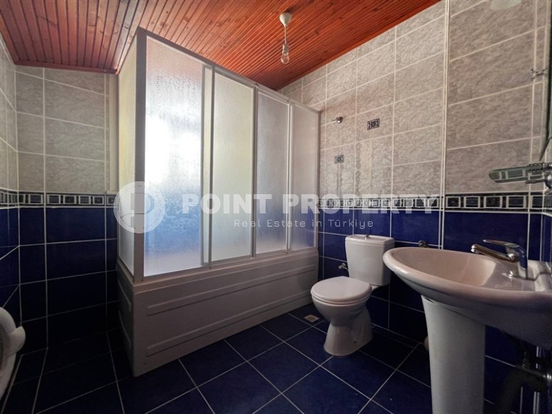 Двухэтажная вилла-близнец с бассейном и просторным садовым участком в двух с половиной километрах от моря-id-7796-фото-15