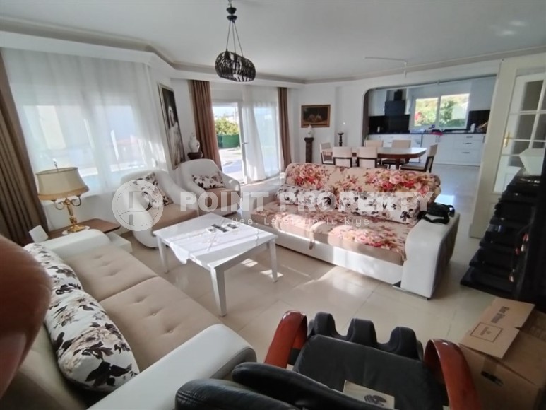 Two-storey furnished villa built in 2010, four and a half kilometers from the sea-id-7797-photo-3