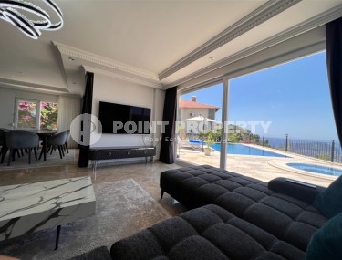 Атмосферная вилла с панорамным видом на море и гору Кале, в элитном районе Аланьи - Бекташ-id-7798-фото-2