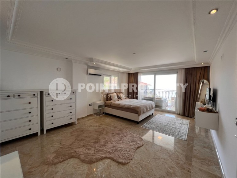 Атмосферная вилла с панорамным видом на море и гору Кале, в элитном районе Аланьи - Бекташ-id-7798-фото-5