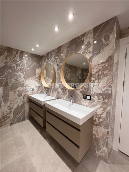 Атмосферная вилла с панорамным видом на море и гору Кале, в элитном районе Аланьи - Бекташ-id-7798-фото-18