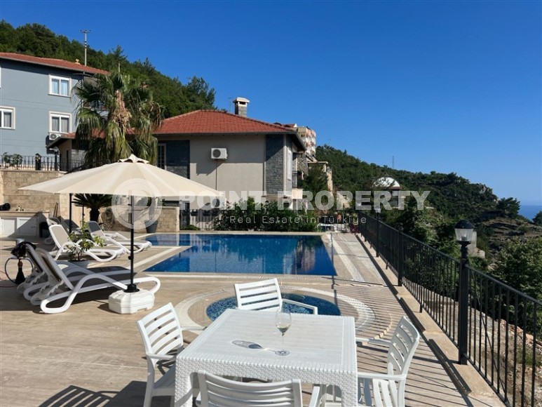 Атмосферная вилла с панорамным видом на море и гору Кале, в элитном районе Аланьи - Бекташ-id-7798-фото-23