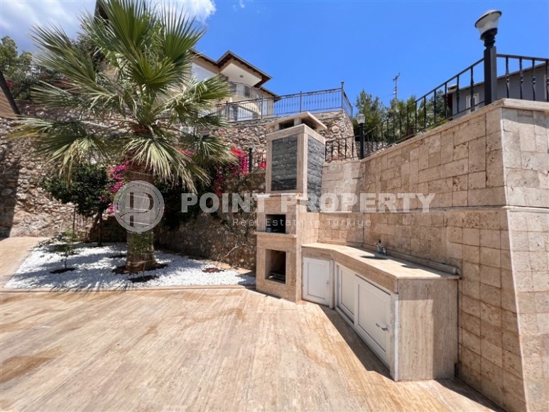 Атмосферная вилла с панорамным видом на море и гору Кале, в элитном районе Аланьи - Бекташ-id-7798-фото-24