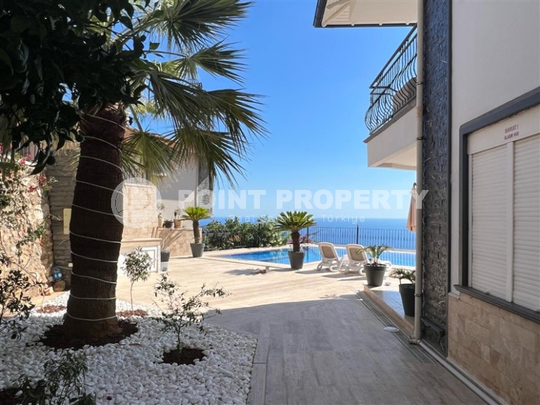 Атмосферная вилла с панорамным видом на море и гору Кале, в элитном районе Аланьи - Бекташ-id-7798-фото-25