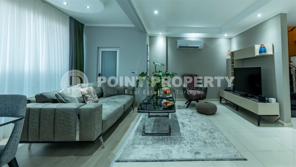 Современная двухуровневая квартира 2+1, общей площадью 120 м2, на 5-м этаже с мансардой в центре Аланьи-id-7801-фото-2