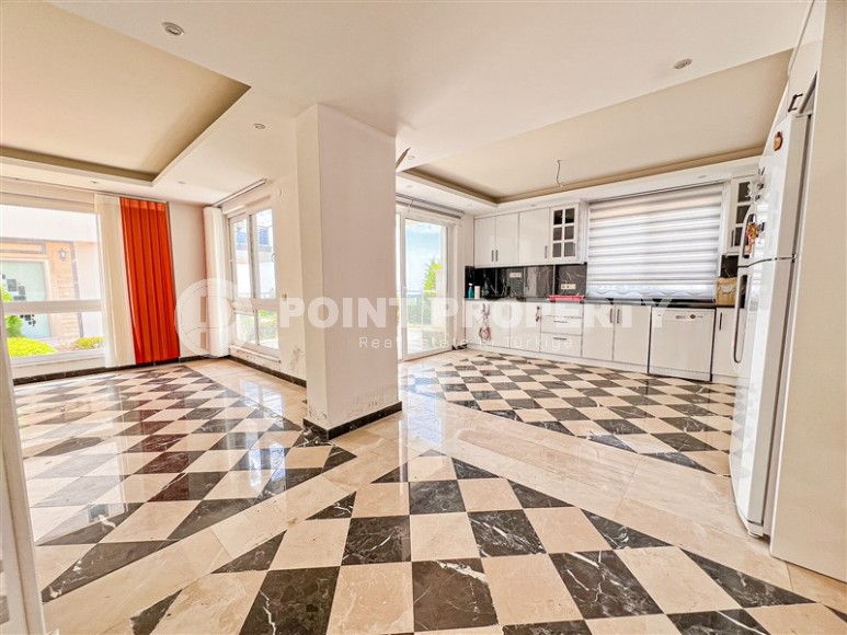 Двухэтажная вилла 3+1, общей площадью 180 м2, в ухоженном коттеджном городке в восьми километрах от моря-id-7803-фото-2