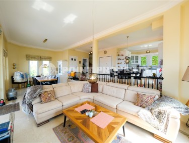 Панорамная трехэтажная вилла с видом на море, в элитном жилом комплексе с инфраструктурой «город в городе»-id-7805-фото-2