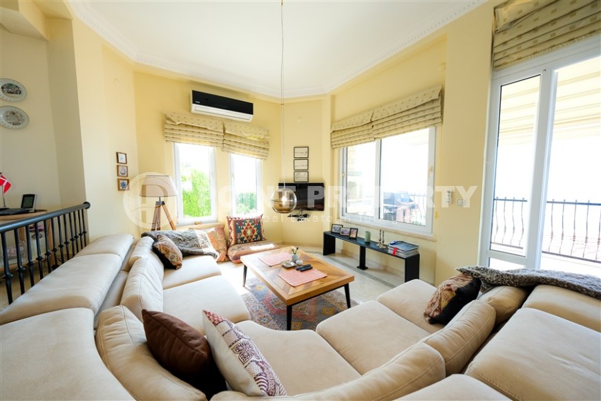 Панорамная трехэтажная вилла с видом на море, в элитном жилом комплексе с инфраструктурой «город в городе»-id-7805-фото-3