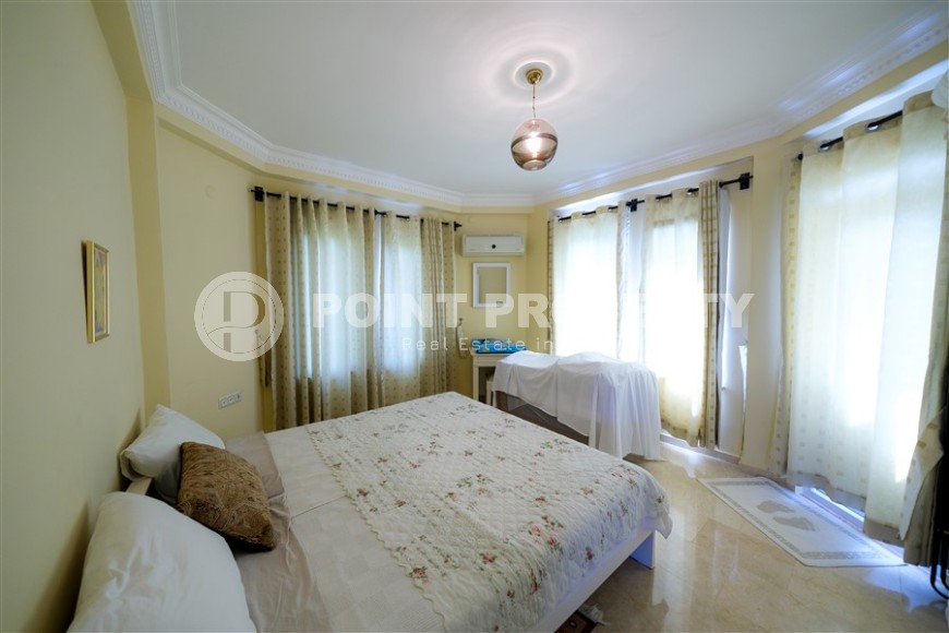 Панорамная трехэтажная вилла с видом на море, в элитном жилом комплексе с инфраструктурой «город в городе»-id-7805-фото-13