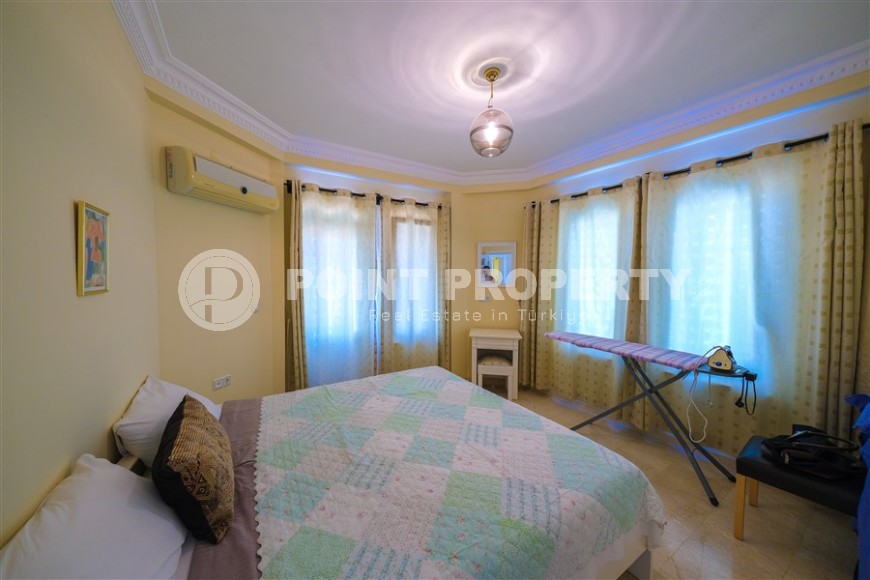 Панорамная трехэтажная вилла с видом на море, в элитном жилом комплексе с инфраструктурой «город в городе»-id-7805-фото-14