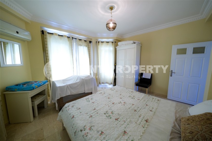 Панорамная трехэтажная вилла с видом на море, в элитном жилом комплексе с инфраструктурой «город в городе»-id-7805-фото-15