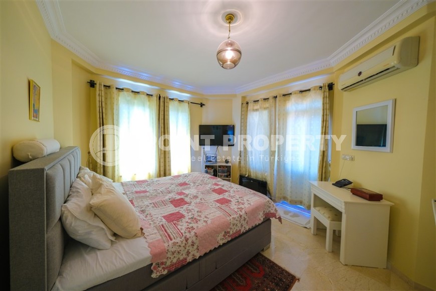 Панорамная трехэтажная вилла с видом на море, в элитном жилом комплексе с инфраструктурой «город в городе»-id-7805-фото-17