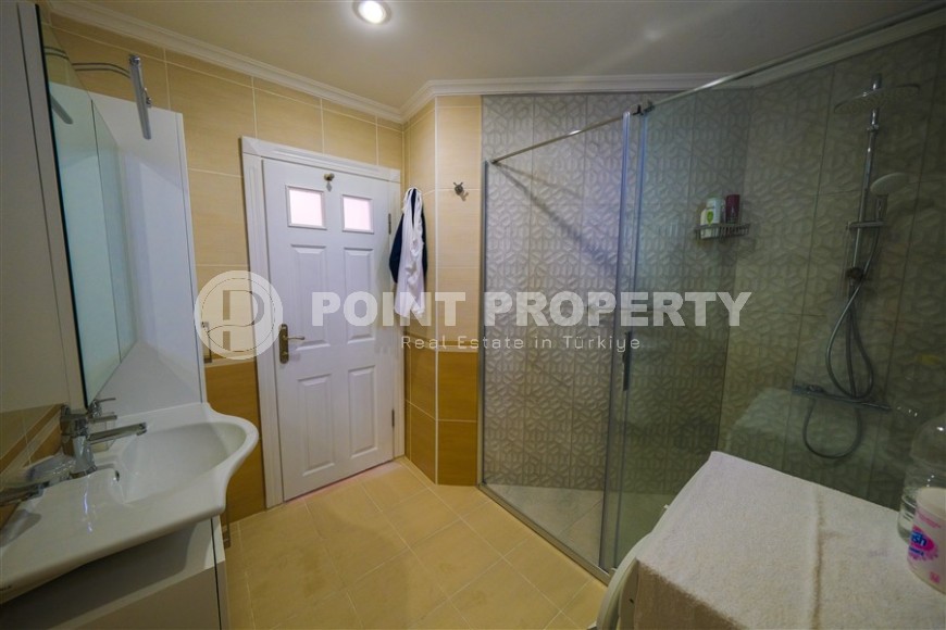 Панорамная трехэтажная вилла с видом на море, в элитном жилом комплексе с инфраструктурой «город в городе»-id-7805-фото-23