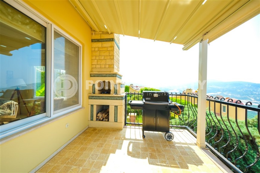 Панорамная трехэтажная вилла с видом на море, в элитном жилом комплексе с инфраструктурой «город в городе»-id-7805-фото-28