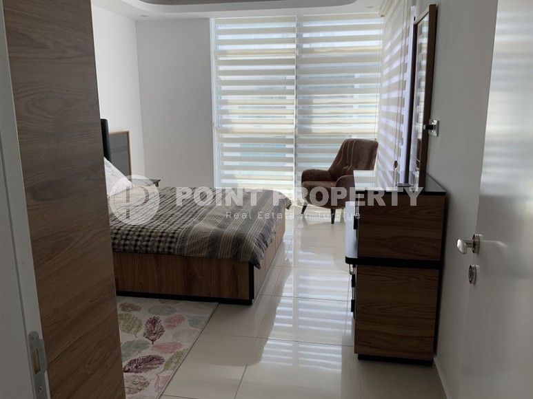 Готовая к проживанию квартира с мебелью и бытовой техникой в 500 метрах от моря, в центре престижного района Аланьи - Кестель-id-7811-фото-3