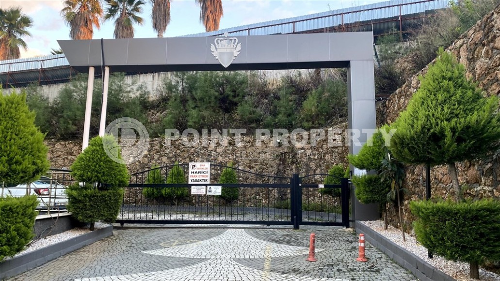 Готовая к проживанию квартира с мебелью и бытовой техникой в 500 метрах от моря, в центре престижного района Аланьи - Кестель-id-7811-фото-18