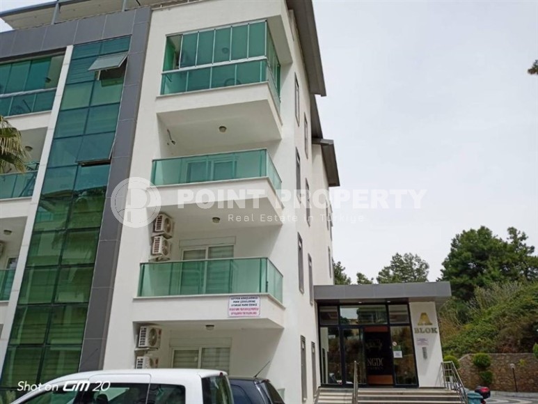 Готовая к проживанию квартира с мебелью и бытовой техникой в 500 метрах от моря, в центре престижного района Аланьи - Кестель-id-7811-фото-19